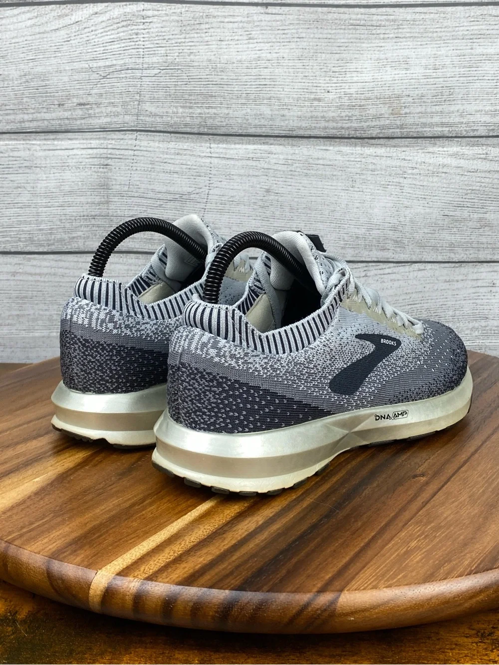 Brooks levitate ebony
